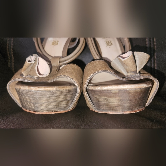 L.A.M.B. Dark Taupe Leather Ultra High Stiletto Heels w. Rosette LAMB size 7.5 - Picture 4 of 16